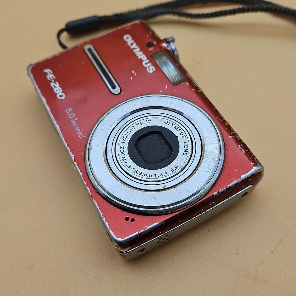 Olympus FE-280 8.0MP Digital Camera Red UNTESTED AS IS FOR PARTS